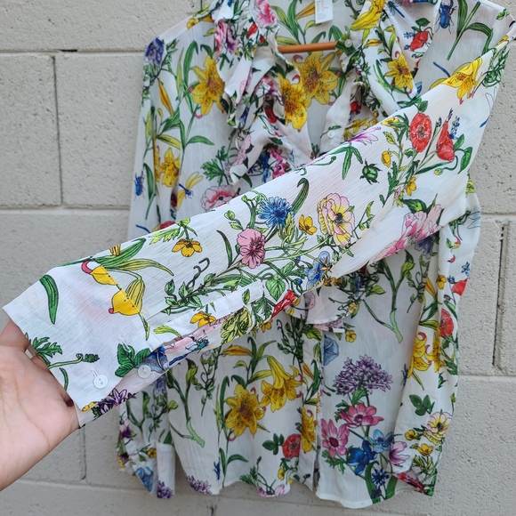 H&M Botanical Floral Garden Ruffled Button Top - Picture 11 of 16
